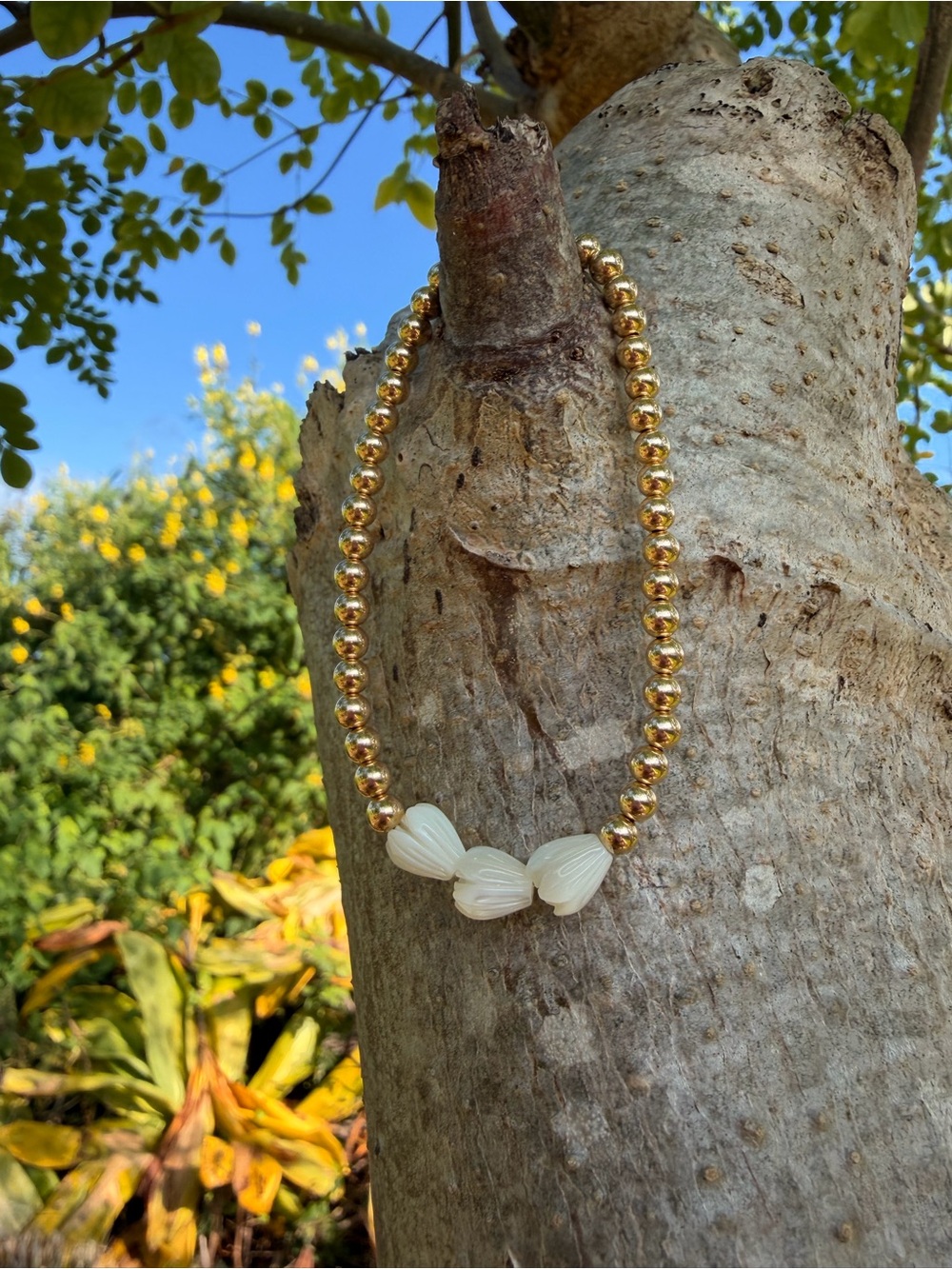 14k Gold-Filled Stretchy Beaded Bracelet W/Triple Pikake Flowers